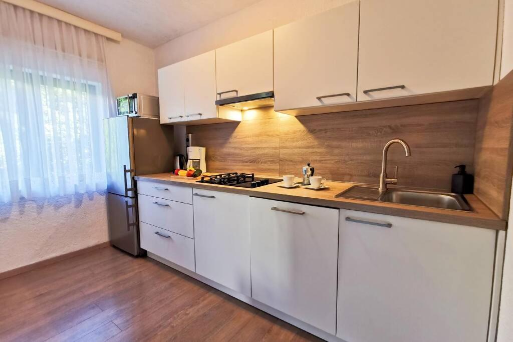 Apartment Samlandin Крк Экстерьер фото